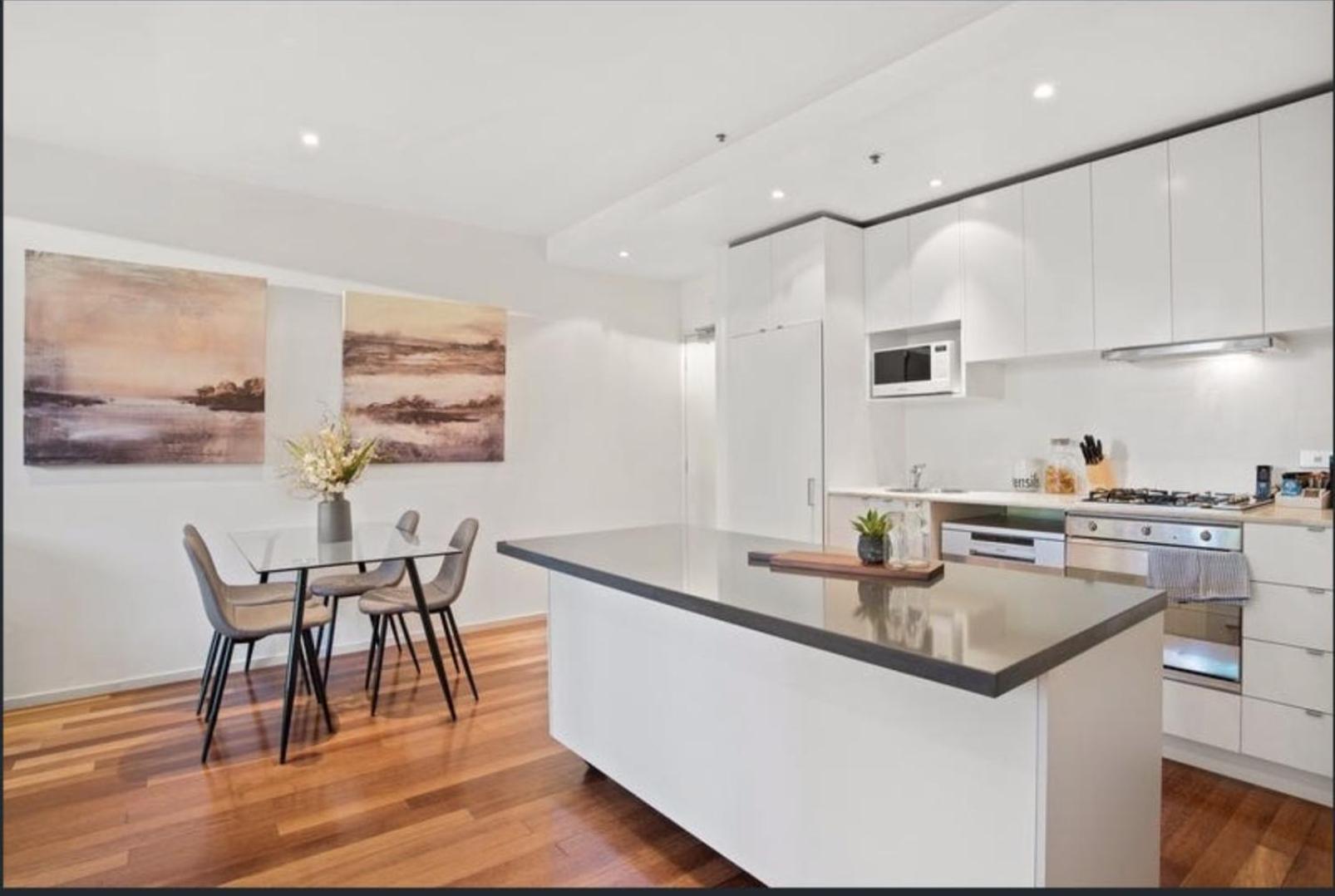 מלבורן Readyset Apartments At Liberty מראה חיצוני תמונה