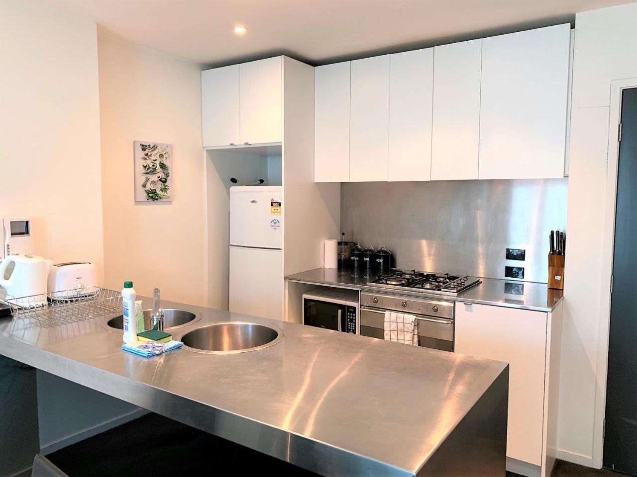 מלבורן Readyset Apartments At Liberty מראה חיצוני תמונה